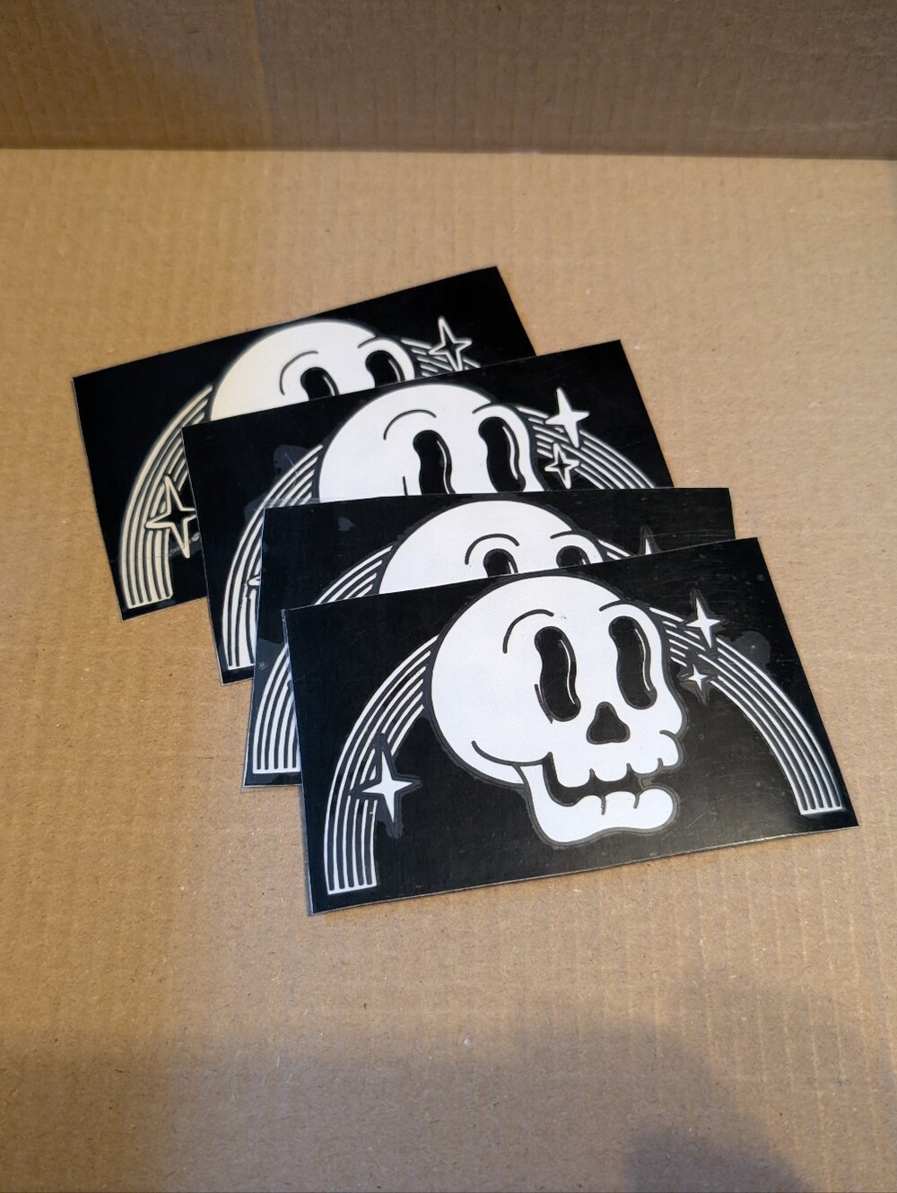 Decal "Skull And Rainbow"